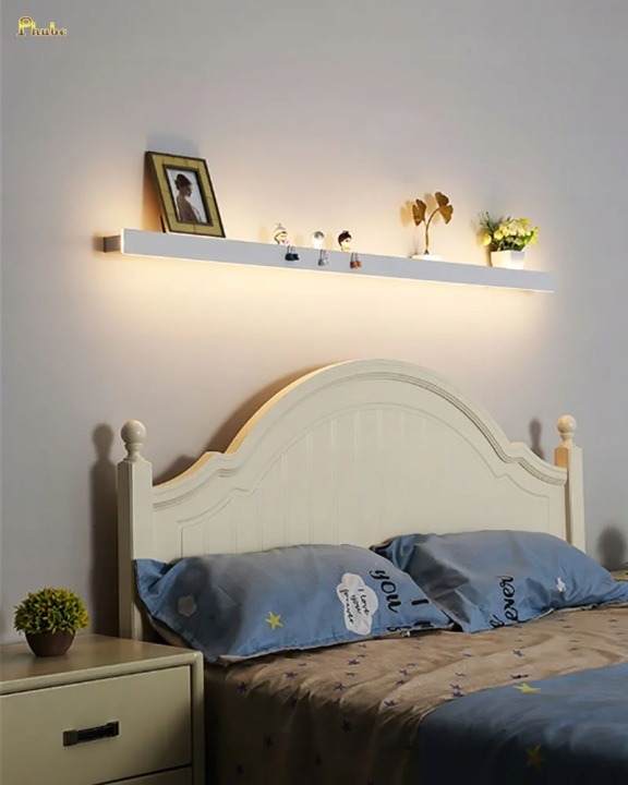 Moderná LED nástenná lampa s poličkou 80 cm – biele nástenné svietidlo nad posteľ, integrovaný LED zdroj