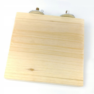 Hračky pre exotické vtáctvo - 1 ks 12 * 12 cm malé domáce zvieratá drevené zviera