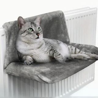 PETSTORY HIADAČKA pre MAČKU, mäkká posteľ k radiátoru, nastaviteľná RÚČKA